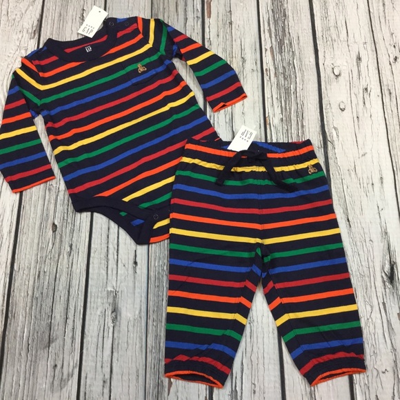 GAP Other - Gap Boys 6-12 Months Striped Outfit